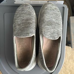 Used sketchers go walk